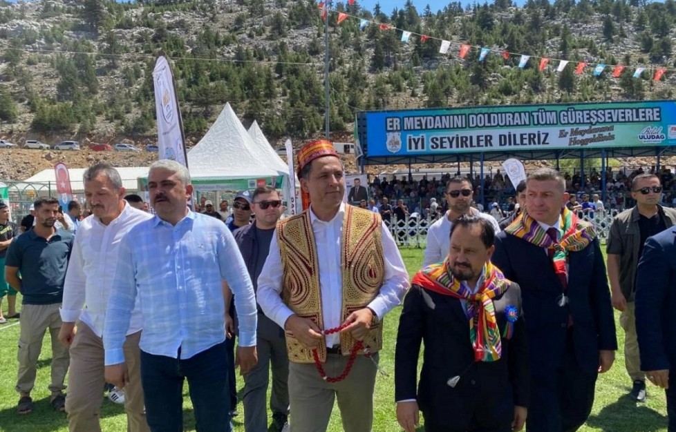 KIZILDAĞ KARAKUCAK GÜREŞLERİ, BÜYÜK BİR COŞKU VE HEYECANLA TAMAMLANDI