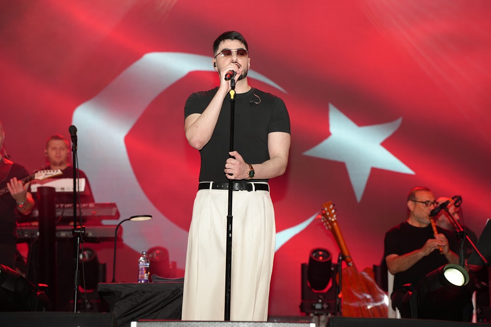 KURTUŞUŞ COŞKUMUZ SEMİCENK KONSERİ İLE DEVAM ETTİ