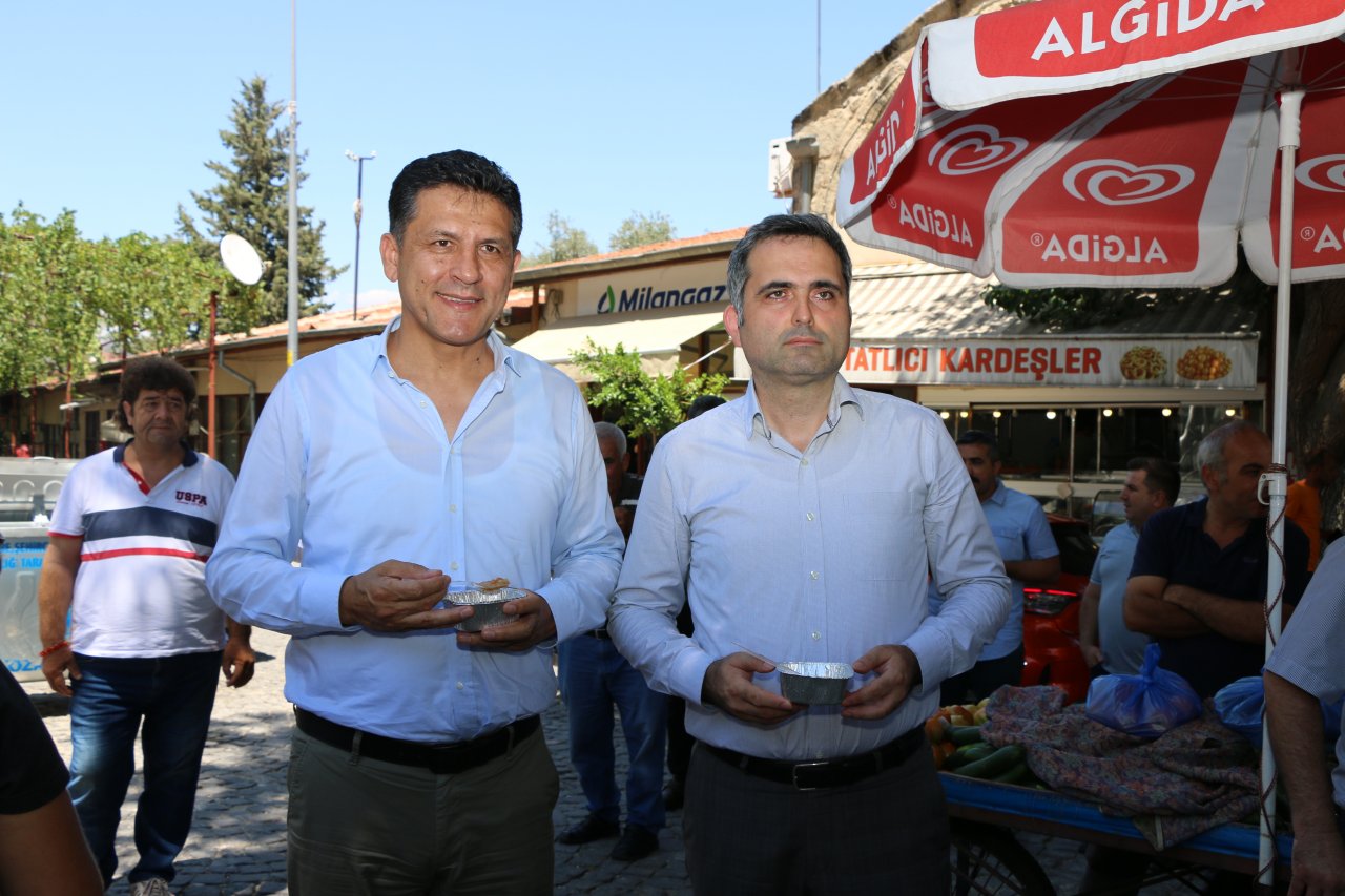 BELEDİYEMİZDEN AŞURE İKRAMI